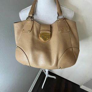 Prada Push lock , Vitello Daino